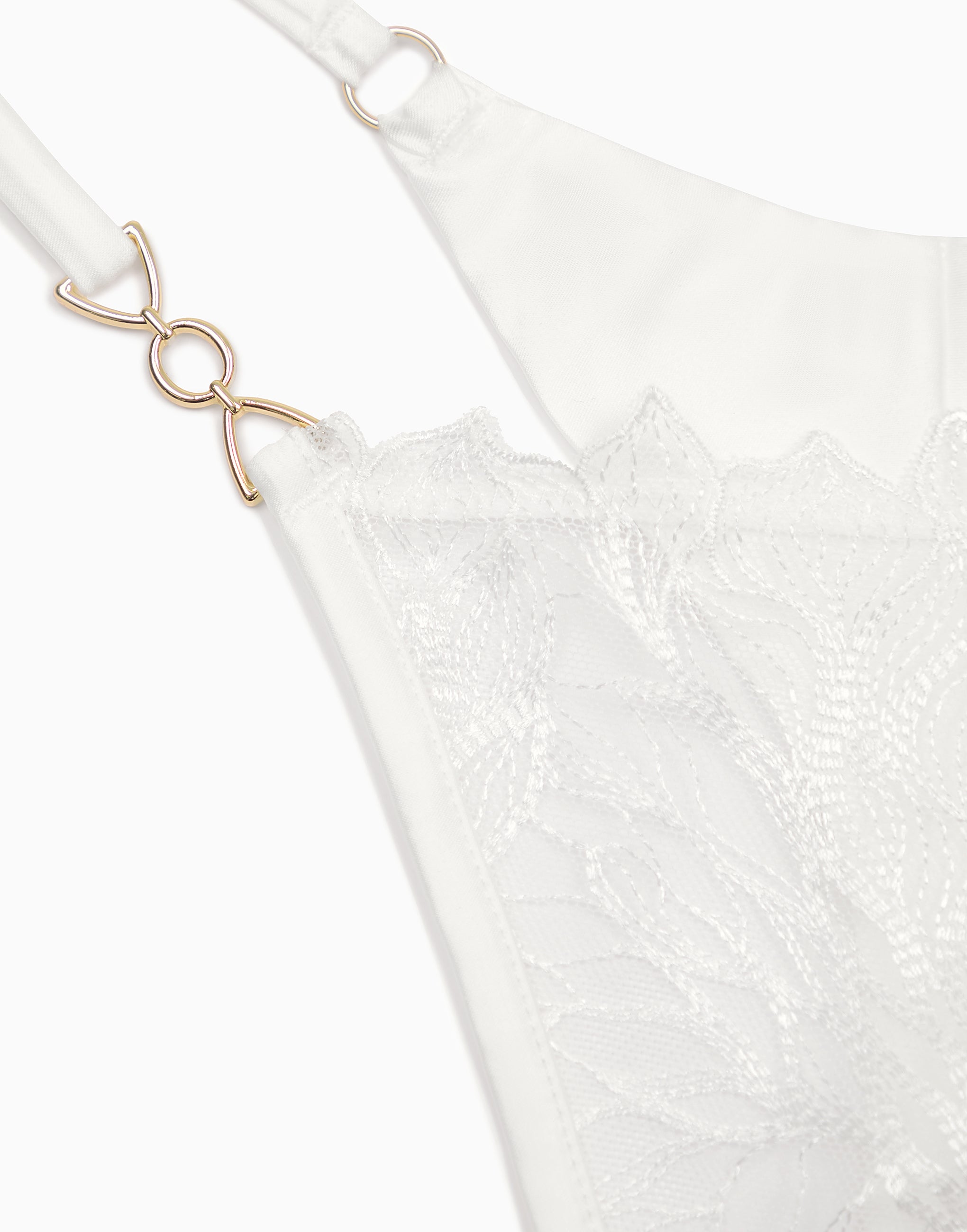 CD971 Tanga mit hoher Taille